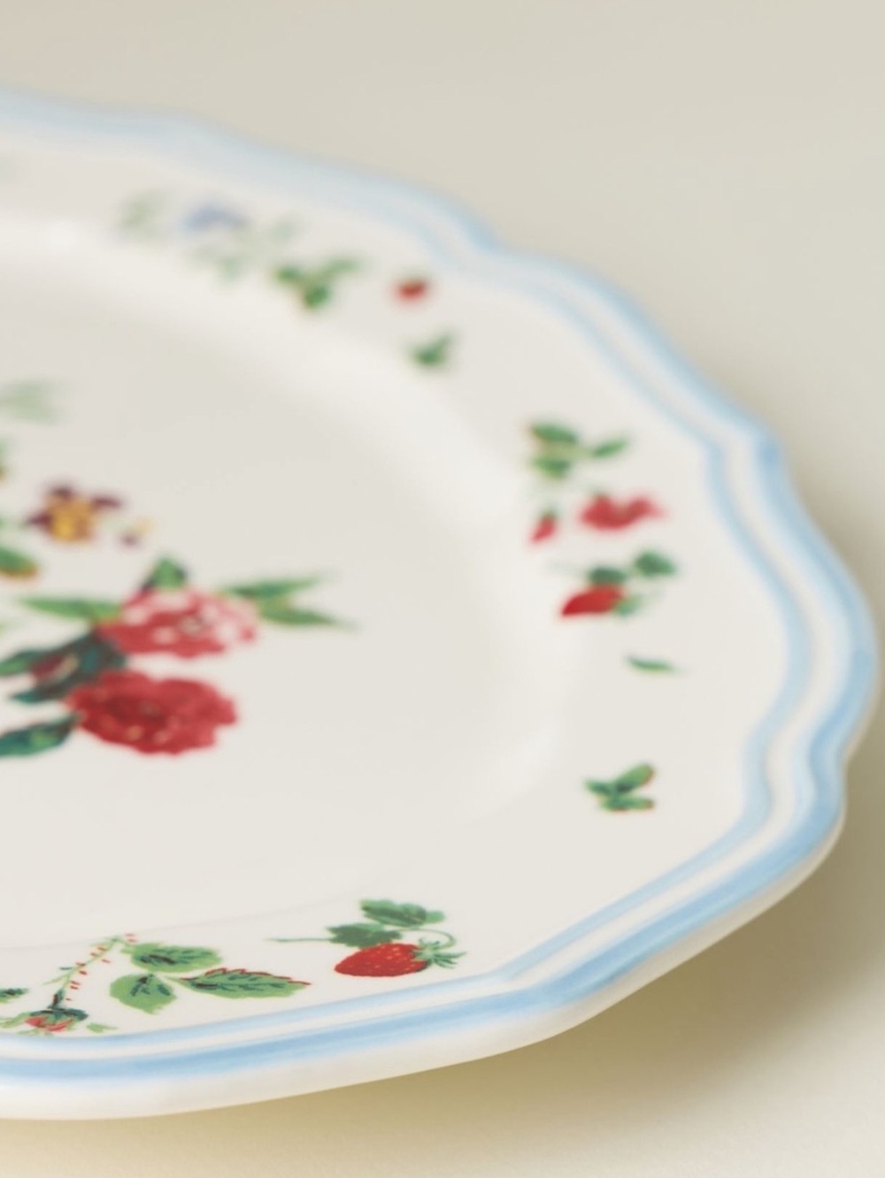 🐝 Anthropologie Stoneware Platter Camille Oval Serving New Bee Strawberry Floral - Picture 3 of 10
